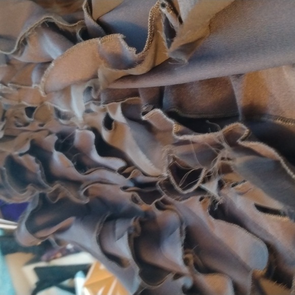 Trinity women's grey halter top with ruffles sz small New - Picture 6 of 17